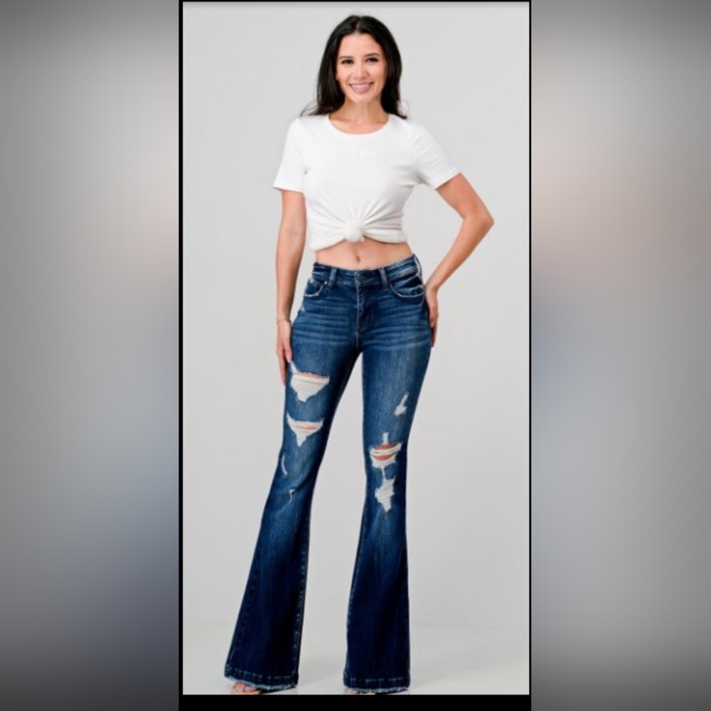 PETITE - DISTRESSED MID RISE STRETCH FLARE